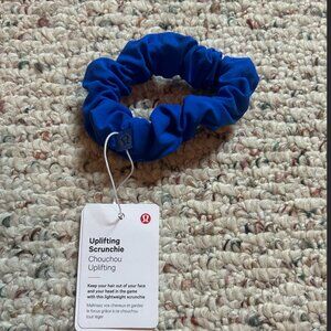 Lululemon Uplifting Scrunchie